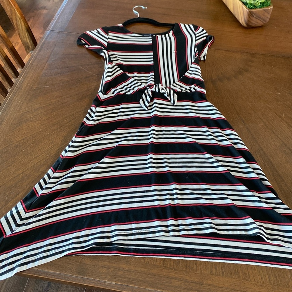 Tommy Hilfiger, Black white and red, SIZE M